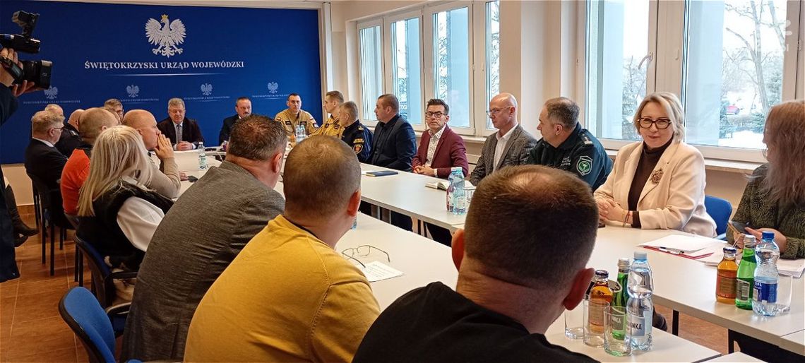 Sytuacja pogodowa w regionie pod kontrolą. Wojewódzki Zespół Zarządzania Kryzysowego podsumował działania służb Sytuacja pogodowa w regionie pod kontrolą. Wojewódzki Zespół Zarządzania Kryzysowego podsumował działania służb