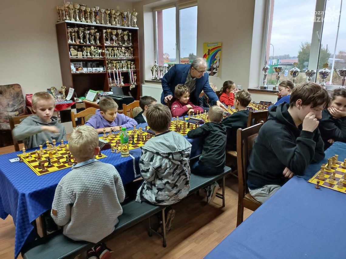 Szachiści z Hetmana po jesiennych zmaganiach Szachiści z Hetmana po jesiennych zmaganiach