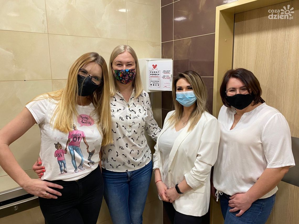 Szafka o wielkiej mocy teraz też w Ostrowcu Św. Szafka o wielkiej mocy teraz też w Ostrowcu Św.