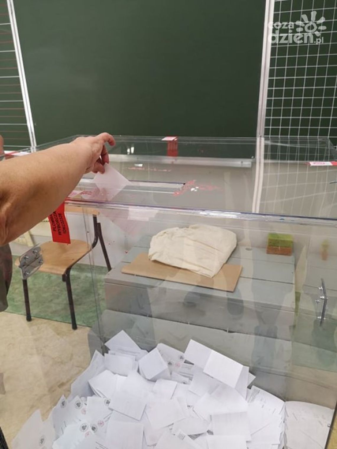 Szala zwycięstwa przechyla się na stronę A. Dudy