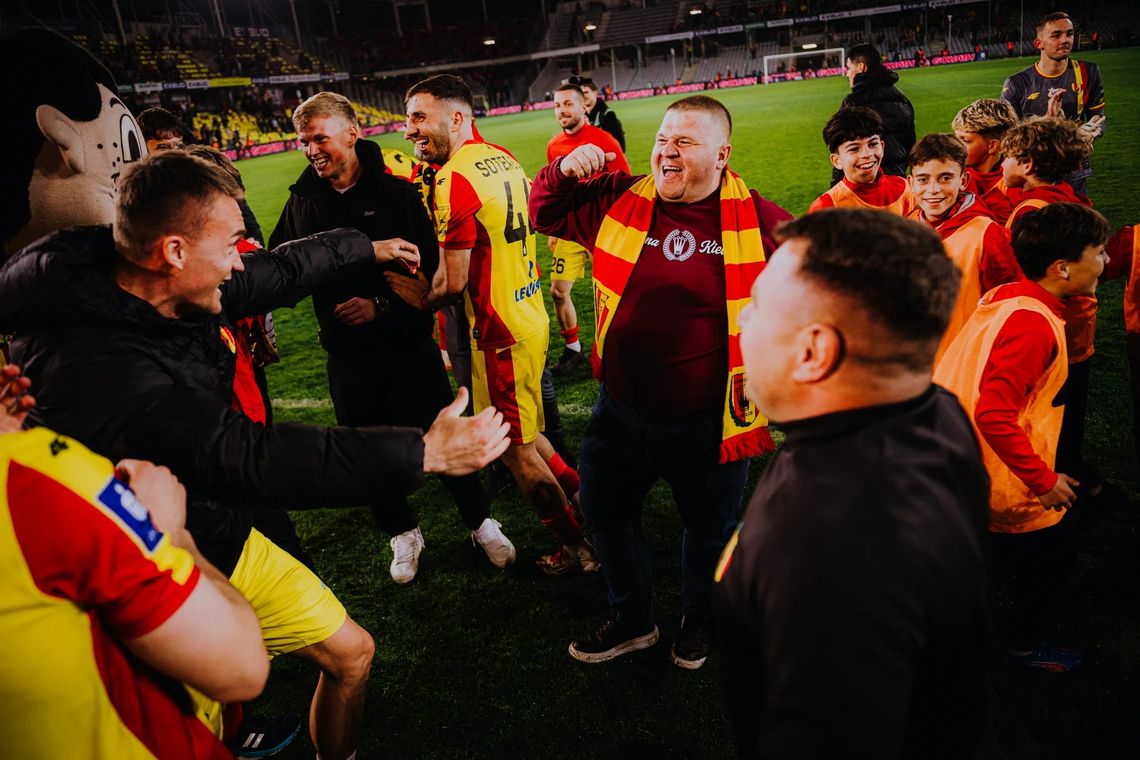 Szalony sezon Ekstraklasy za nami. Korona Kielce się utrzymała i pobiła rekord frekwencji na Exbud Arenie [podsumowanie]