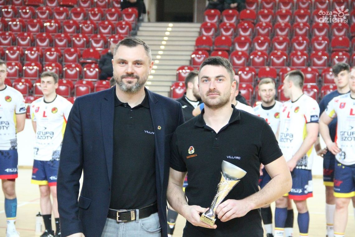 Szczypiorniści z Zamościa najlepsi w Ostrowcu