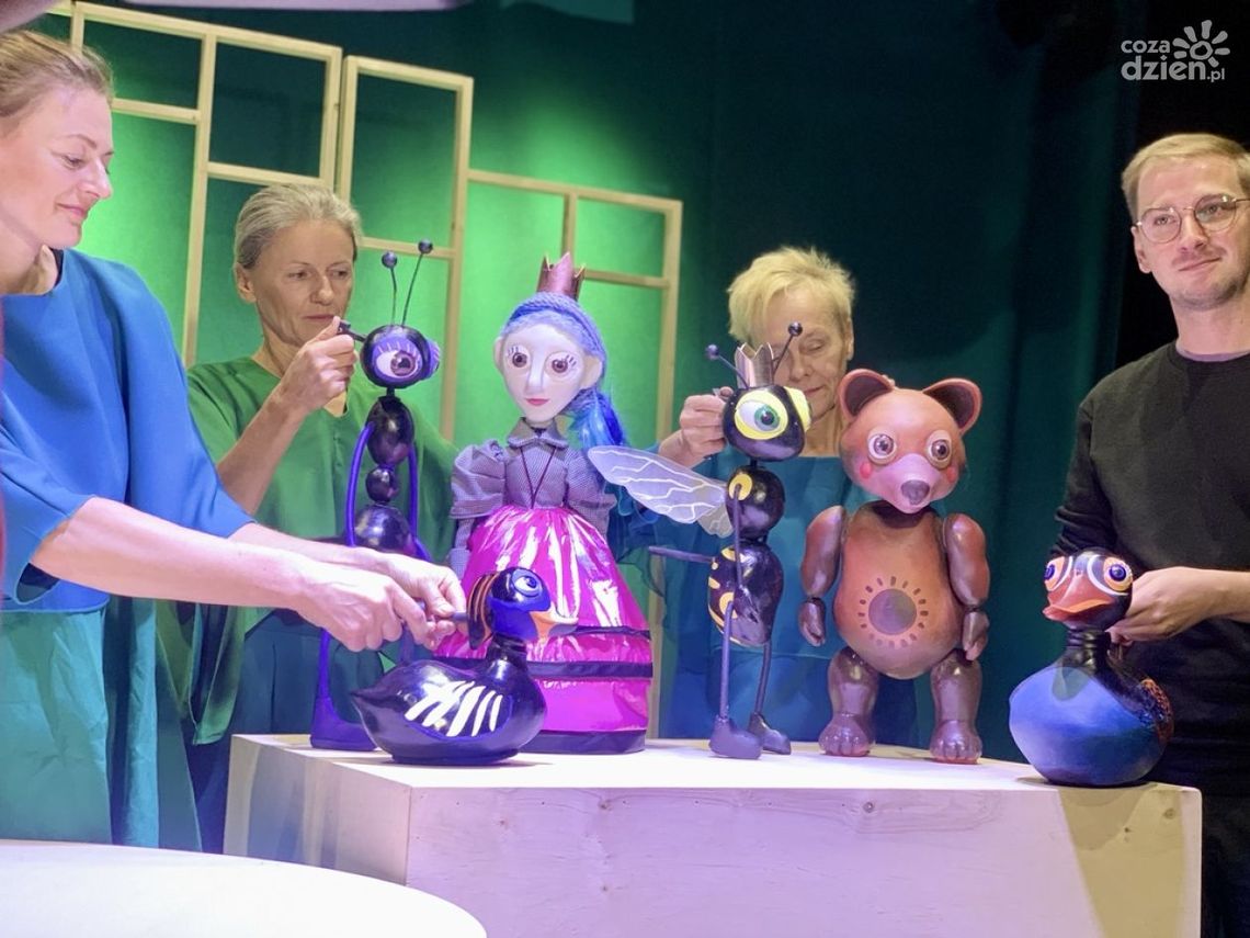 "Szewc Dratewka" na dobry początek działania Małej Sceny w nowej siedzibie "Kubusia" "Szewc Dratewka" na dobry początek działania Małej Sceny w nowej siedzibie "Kubusia"