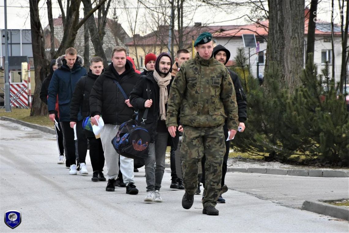 Szkolenie dobrowolnej zasadniczej służby wojskowej Szkolenie dobrowolnej zasadniczej służby wojskowej