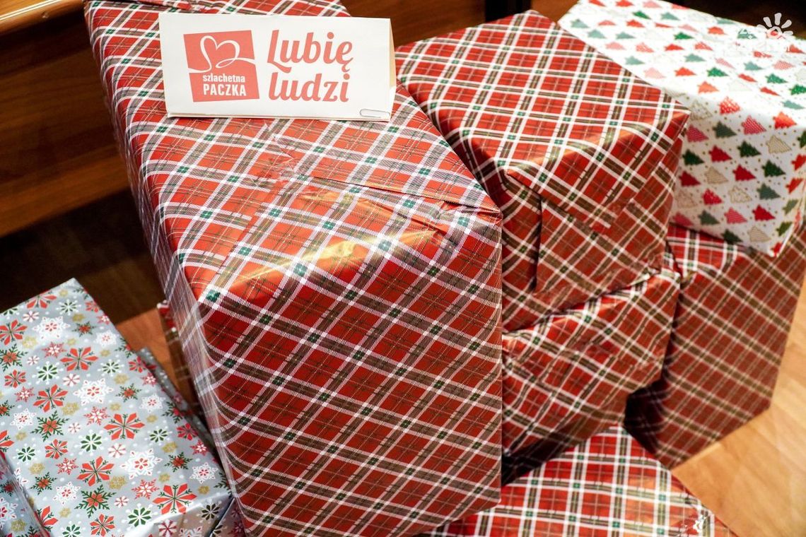 Szlachetna Paczka w Ostrowcu: Poszukiwani wolontariusze na "Weekend Cudów"