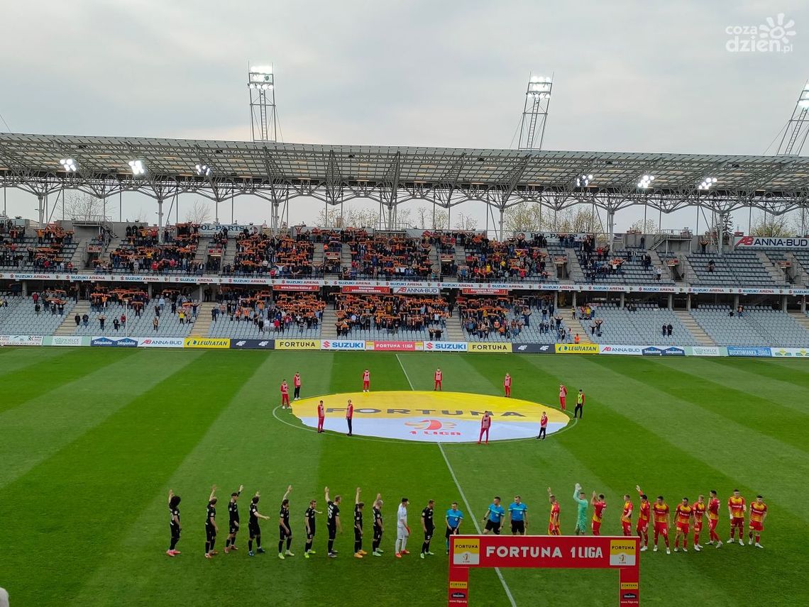 Szpakowski strzela w doliczonym czasie gry! Korona zwycięża i zapewnia sobie baraże.