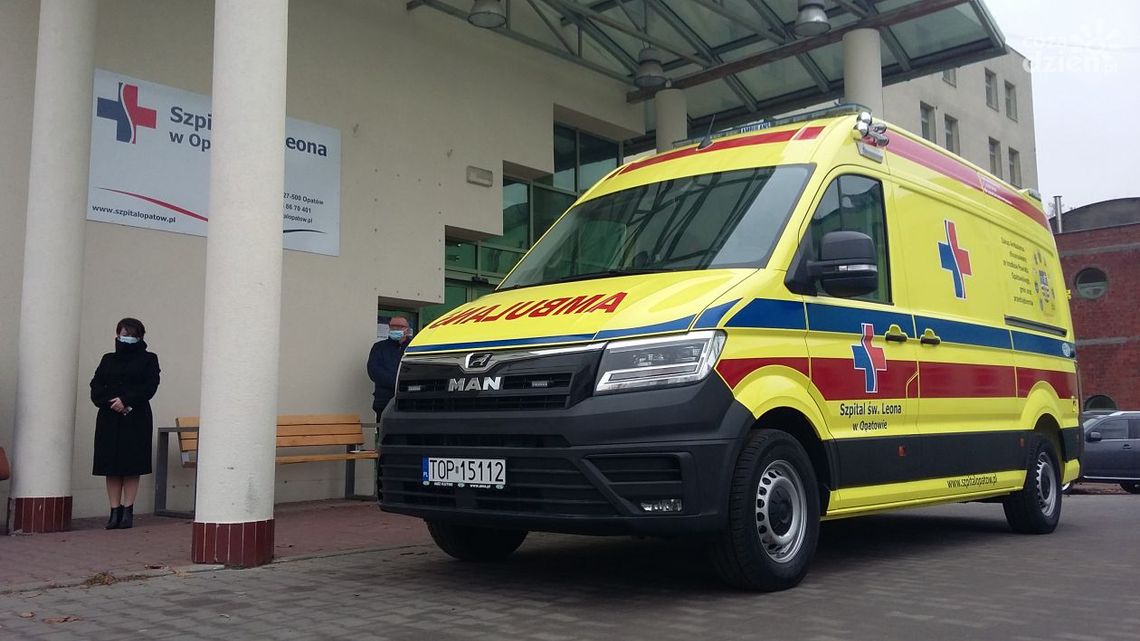 Szpital św. Leona w Opatowie ma nowy, imienny ambulans Szpital św. Leona w Opatowie ma nowy, imienny ambulans