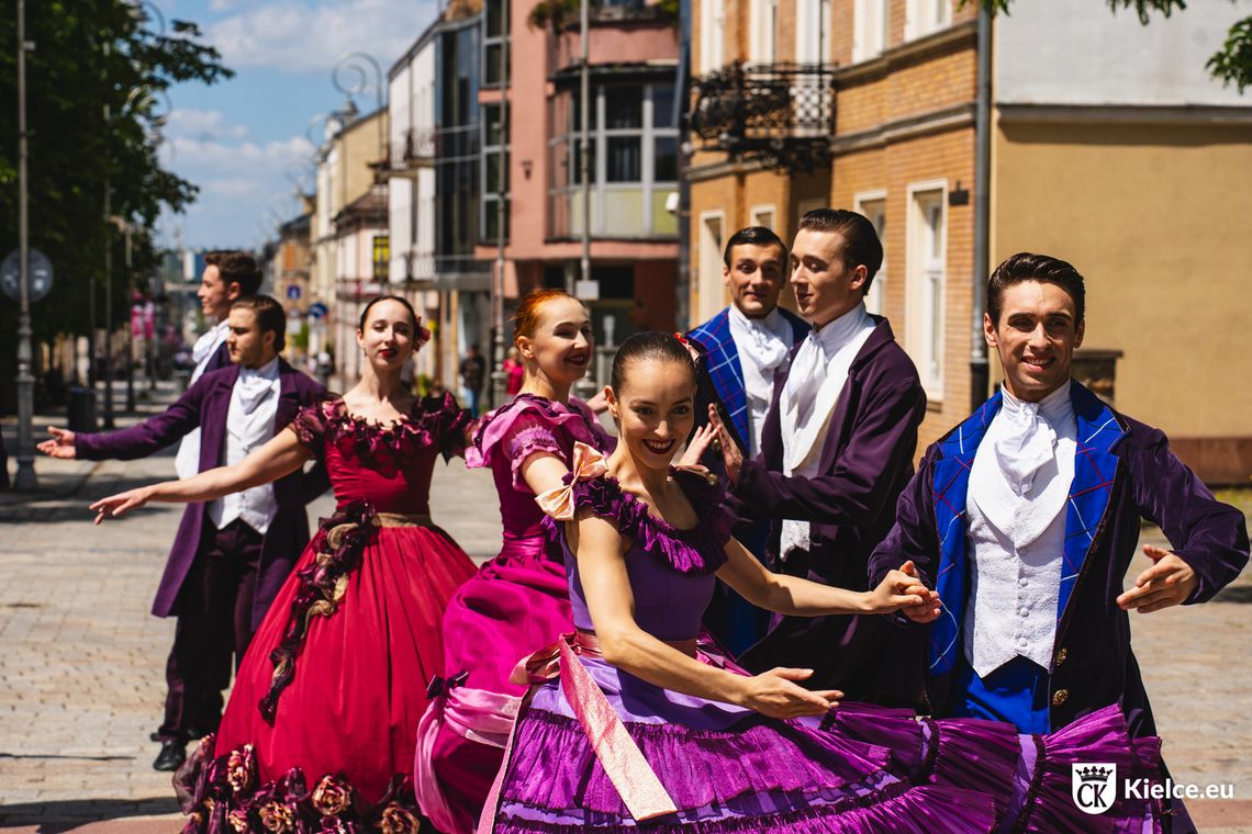 „Sztuka po sąsiedzku” będzie integrować mieszkańców w trakcie Święta Kielc „Sztuka po sąsiedzku” będzie integrować mieszkańców w trakcie Święta Kielc