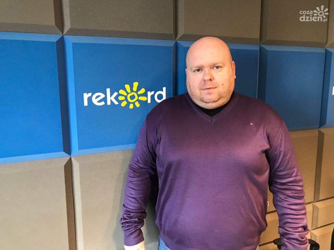 Szymon Kraus: Kolejne nowości w "Ptaszku w klatce" Szymon Kraus: Kolejne nowości w "Ptaszku w klatce"