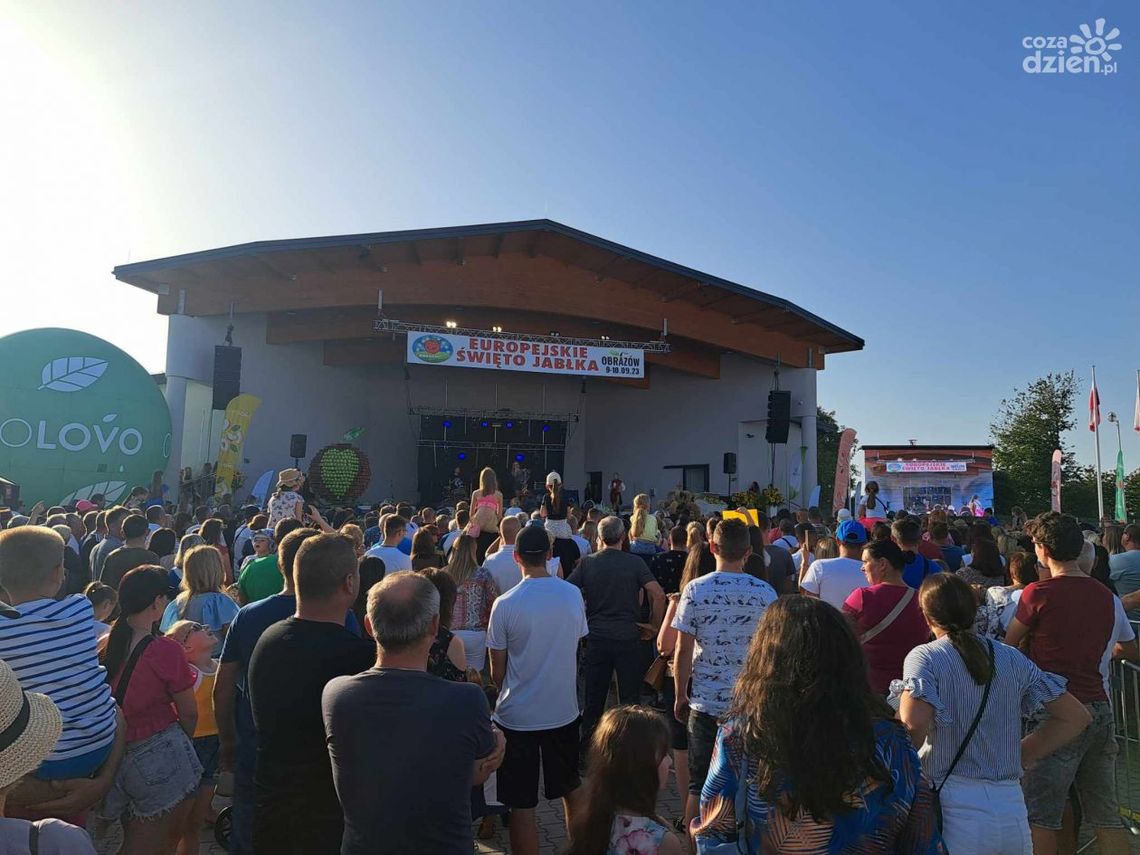 Tak bawiono się w Obrazowie na Jabłkobraniu Tak bawiono się w Obrazowie na Jabłkobraniu