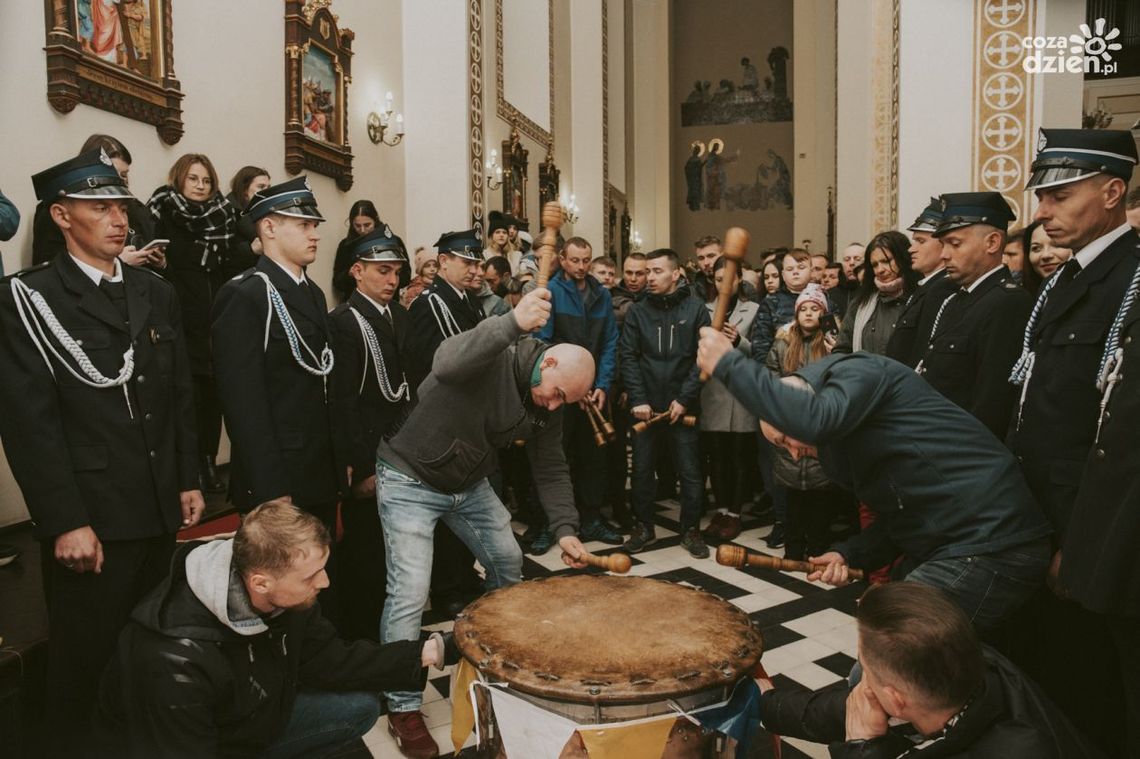 Taraban w Iwaniskach znów budził panny Taraban w Iwaniskach znów budził panny
