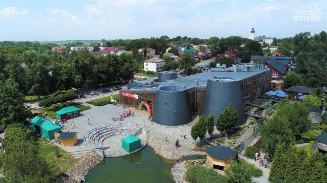 Teatralna uczta w Europejskim Centrum Bajki