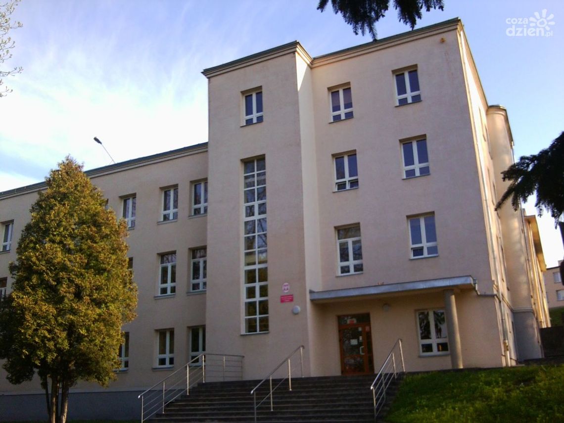 Technikum z Opatowa najlepszą szkołą w województwie Technikum z Opatowa najlepszą szkołą w województwie