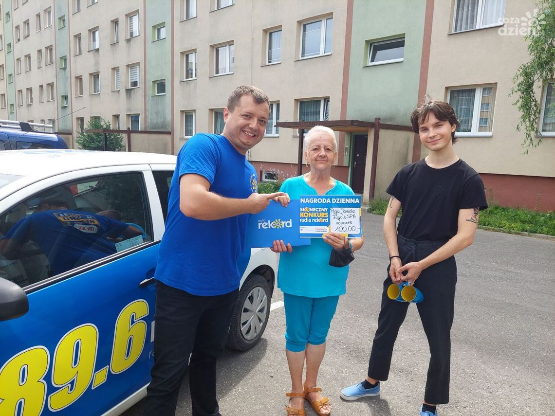 Ten tydzień SŁONECZNEGO KONKURSU RADIA REKORD zakończyliśmy z Panią Zofią z Ostrowca Świętokrzyskiego! Ten tydzień SŁONECZNEGO KONKURSU RADIA REKORD zakończyliśmy z Panią Zofią z Ostrowca Świętokrzyskiego!