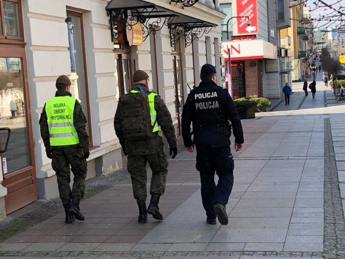 Terytorialsi wspierają policjantów Terytorialsi wspierają policjantów