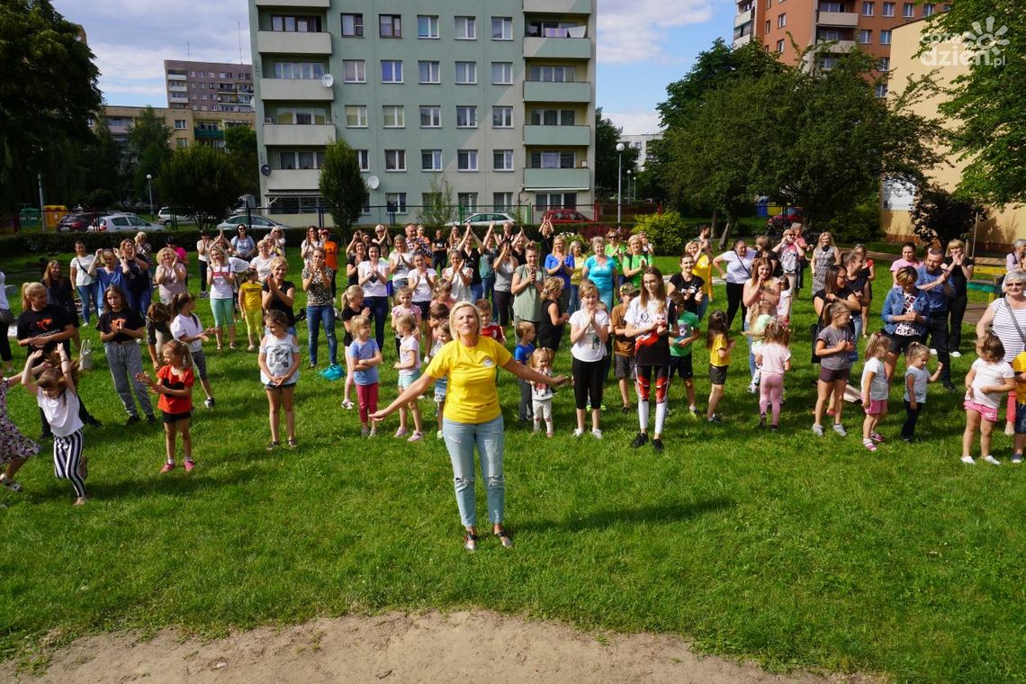 Tłumnie ruszyli z pomocą dla pani Asi Tłumnie ruszyli z pomocą dla pani Asi