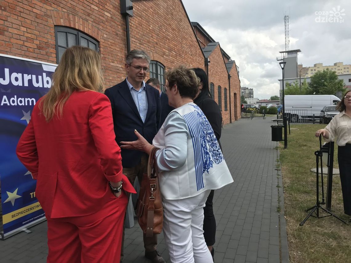 To frekwencja w czasie wyborów do europarlamentu ilu kandydatów będzie ze świętokrzyskiego To frekwencja w czasie wyborów do europarlamentu ilu kandydatów będzie ze świętokrzyskiego