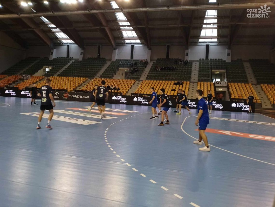 Tomasz Gębala wspiera młodych szczypiornistów w finałach Małej Ligi Piłki Ręcznej Tomasz Gębala wspiera młodych szczypiornistów w finałach Małej Ligi Piłki Ręcznej