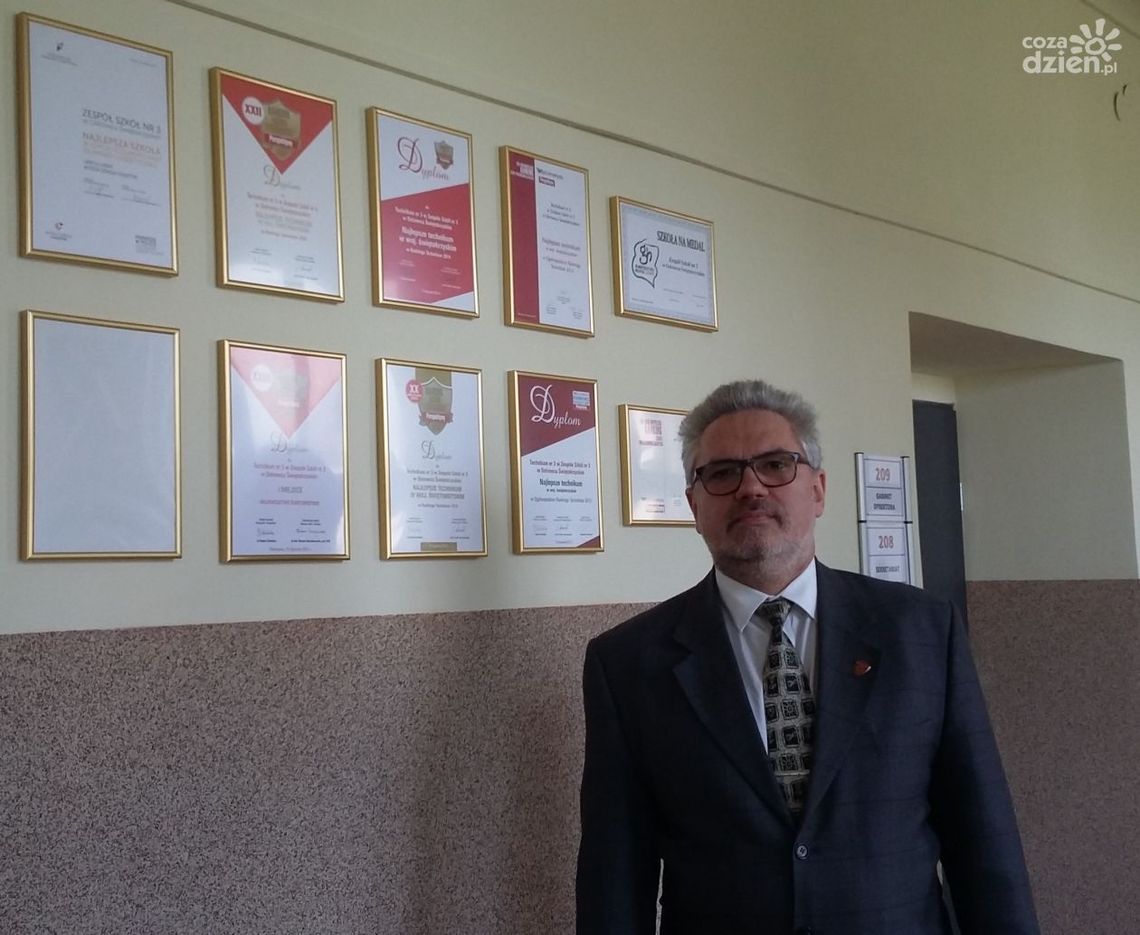 Tomasz Łodej: Nauczyciele i uczniowie egzamin z przygotowania się do matury już zdali, teraz trzymamy kciuki za wyniki matur Tomasz Łodej: Nauczyciele i uczniowie egzamin z przygotowania się do matury już zdali, teraz trzymamy kciuki za wyniki matur