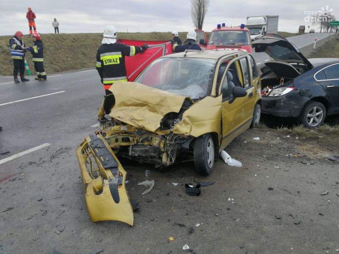 Tragedia na drodze w Nieskurzowie - nie żyje kobieta