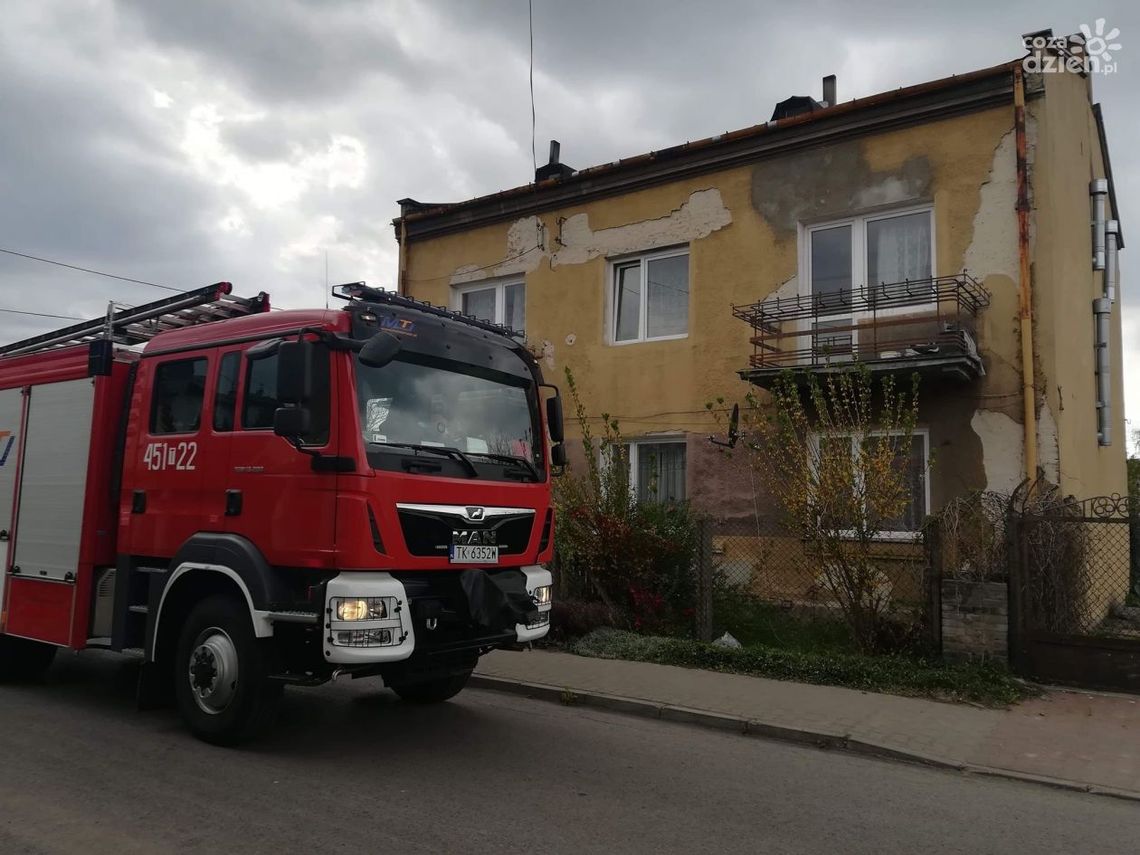 Tragedia w Ostrowcu Św. W pożarze zginęła kobieta Tragedia w Ostrowcu Św. W pożarze zginęła kobieta