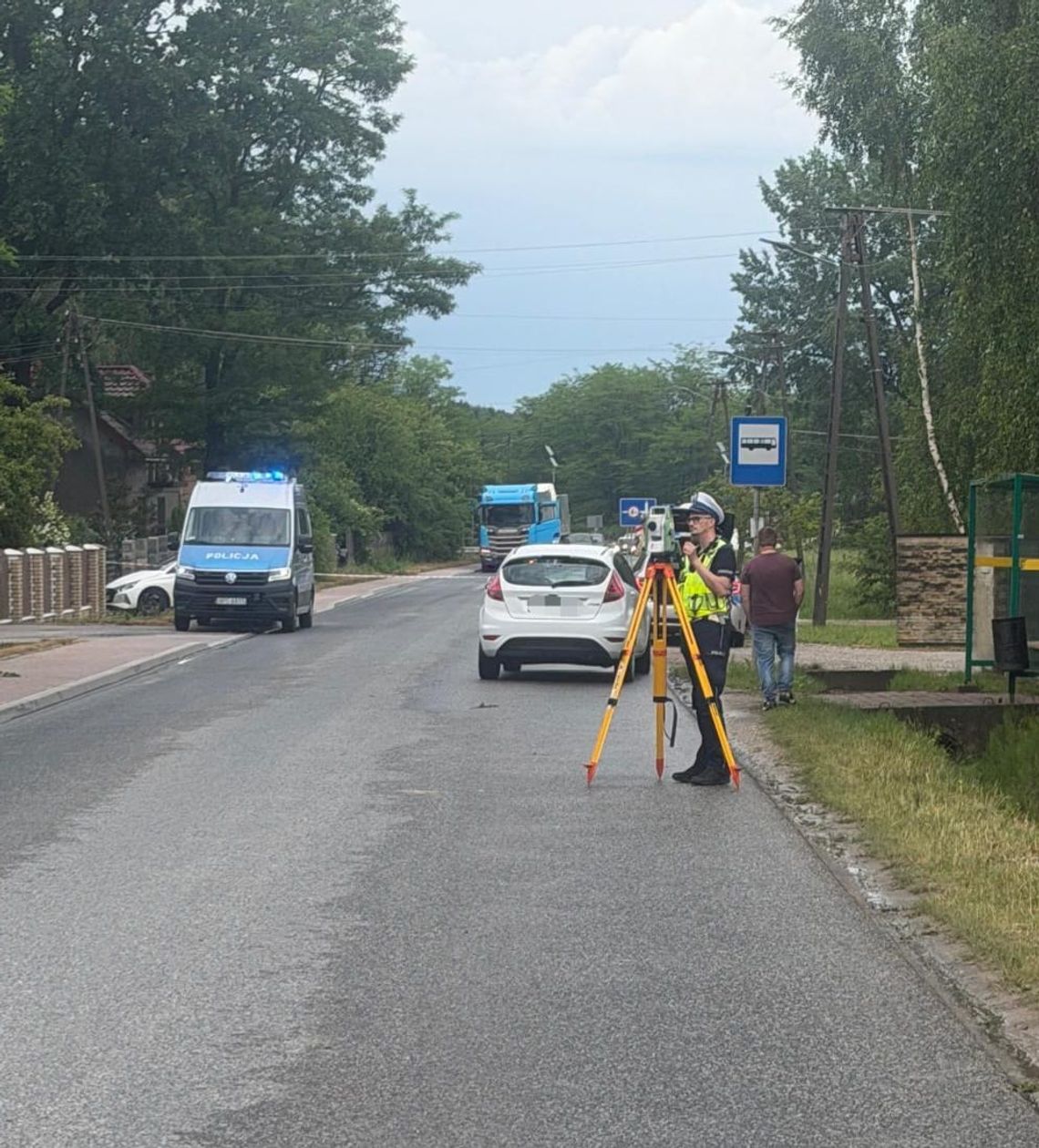 Tragiczny wypadek w Bławatkowie. Nie żyje 12-letni chłopiec Tragiczny wypadek w Bławatkowie. Nie żyje 12-letni chłopiec
