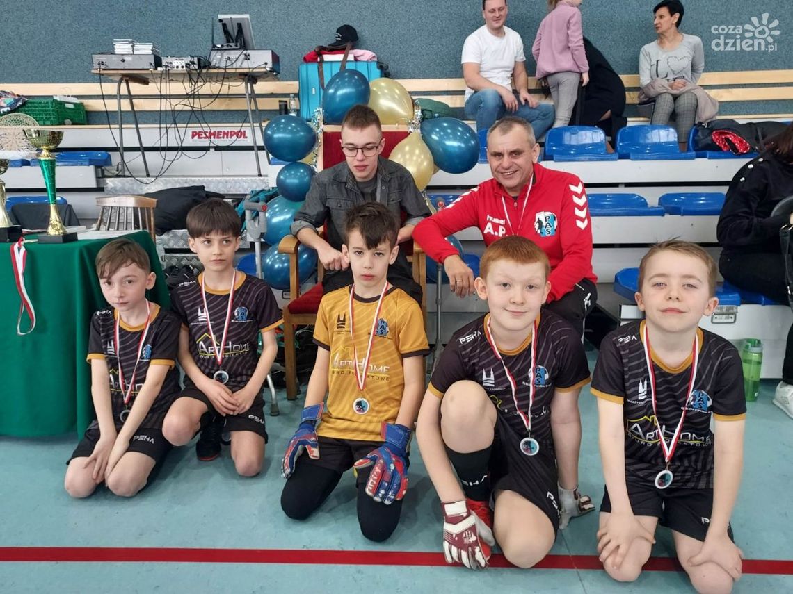 Trójki dla Piotra Góreckiego