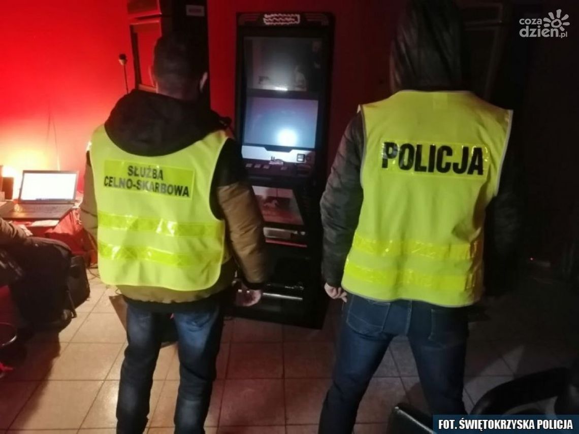 Trzy automaty wyłączone z gry