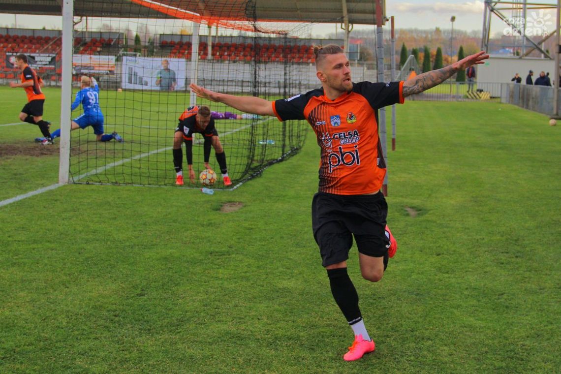 Trzy bramki i trzy punkty piłkarzy KSZO 1929 Trzy bramki i trzy punkty piłkarzy KSZO 1929