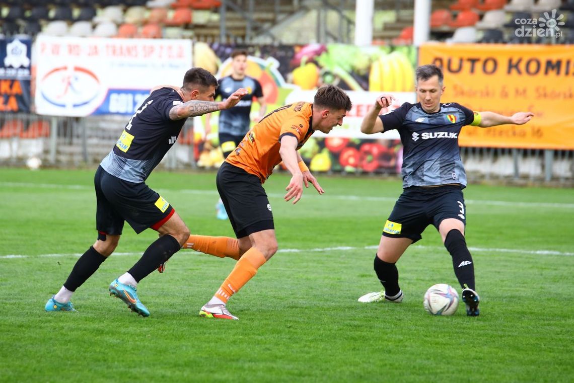 Trzy jedenastki Jakuba Burka - awans KSZO w Pucharze Polski