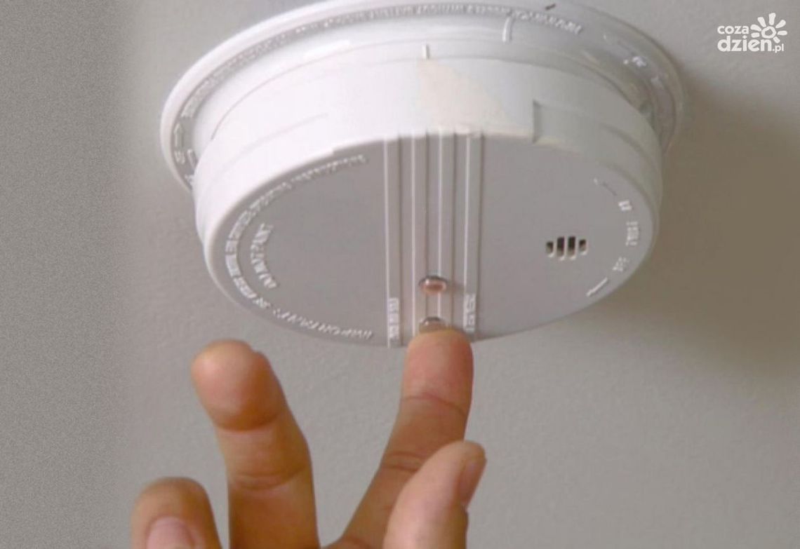 Trzy przypadki zatrucia czadem w Świętokrzyskiem. Nie żyje jedna osoba