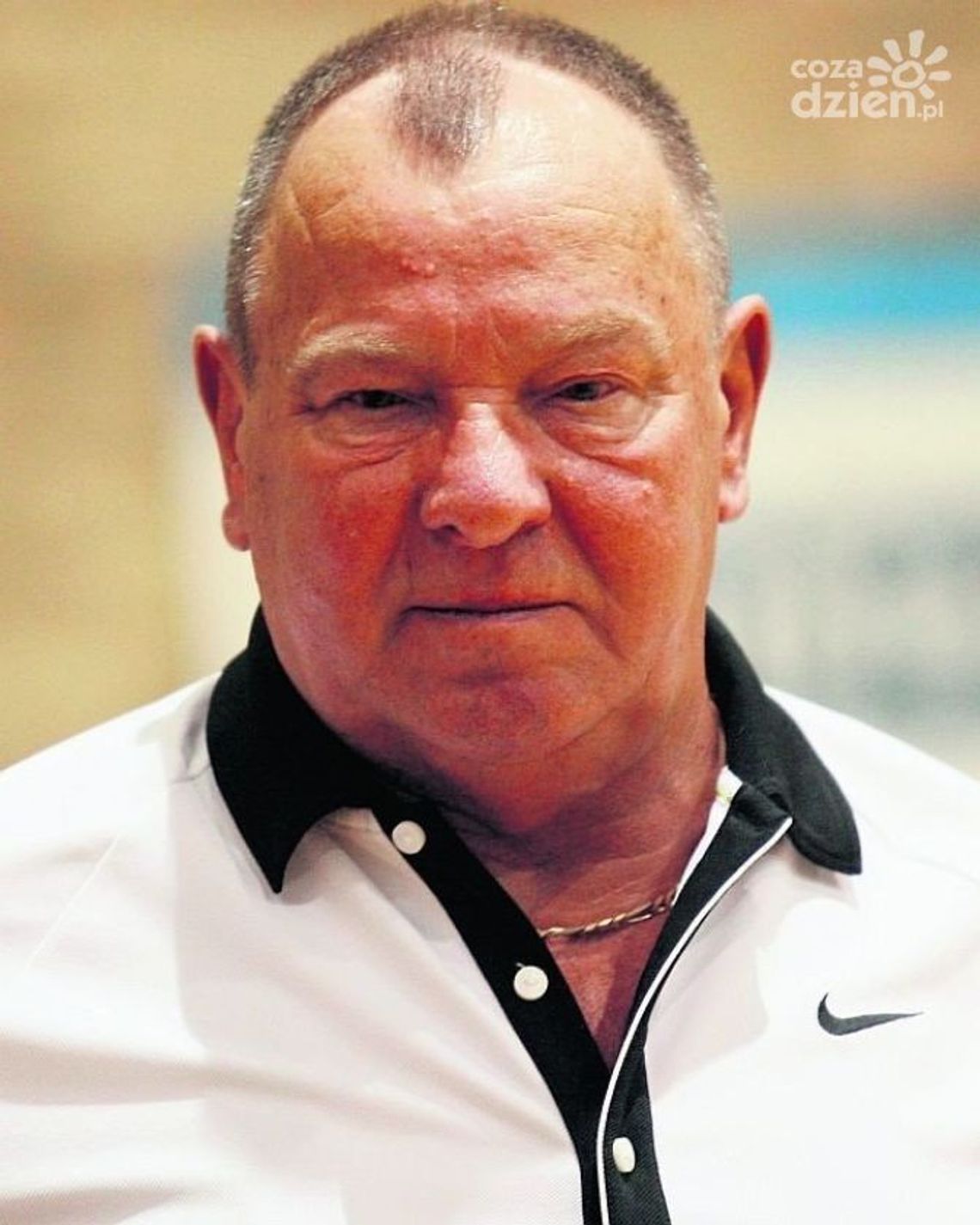 TYLKO U NAS!!!
Czy w Kielcach godnie uhonorujemy Edwarda Strząbałę? Jest pomysł! TYLKO U NAS!!!
Czy w Kielcach godnie uhonorujemy Edwarda Strząbałę? Jest pomysł!