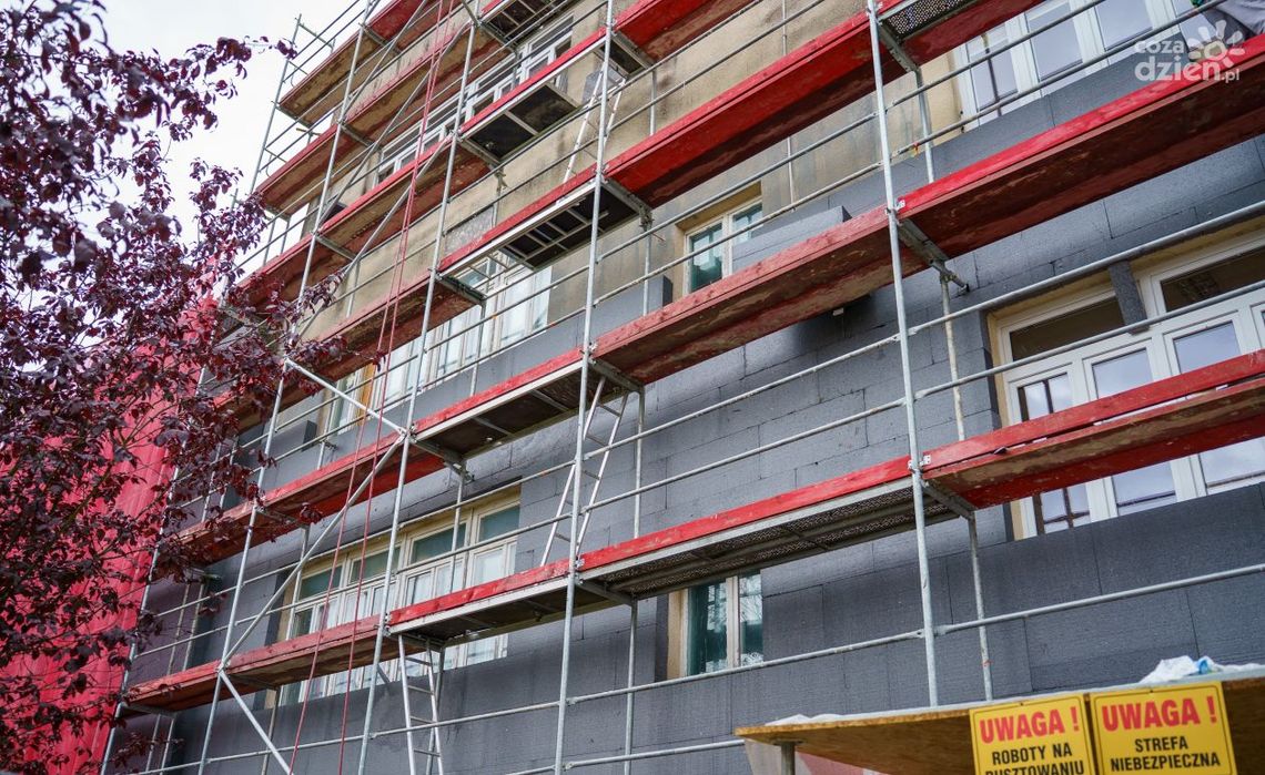 Tymczasowa nauka zdalna w dwóch kieleckich szkołach. Powodem – remonty Tymczasowa nauka zdalna w dwóch kieleckich szkołach. Powodem – remonty