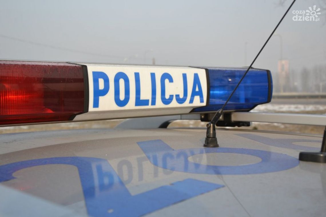 Uciekał przed policją, ukrywał się w ciemnościach. 38-latek trafił za kratki