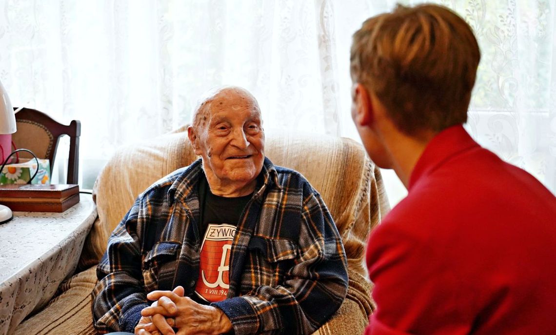 Uczestnicy Powstania Warszawskiego gościli przedstawicieli władz miasta Uczestnicy Powstania Warszawskiego gościli przedstawicieli władz miasta