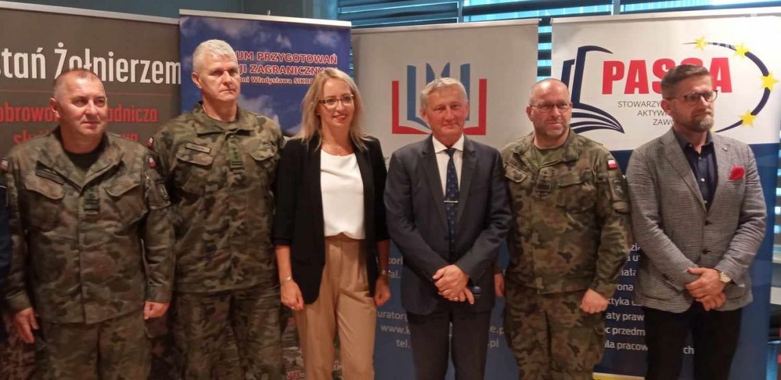 Uczniowie i studenci wkrótce poznają żołnierskie życie Uczniowie i studenci wkrótce poznają żołnierskie życie