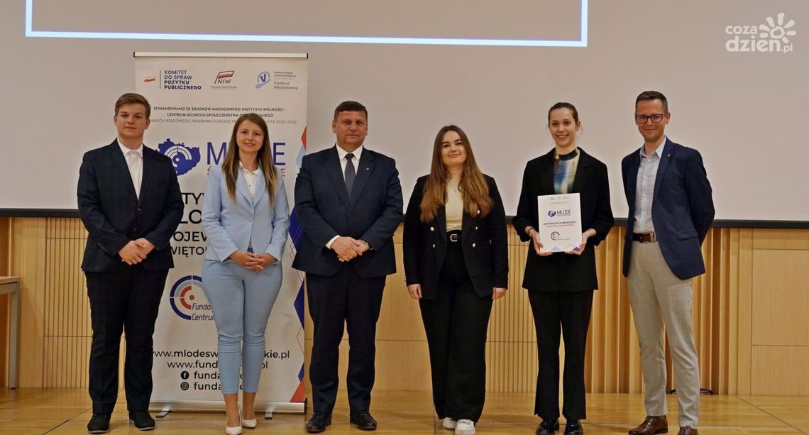 Uczniowie i studenci ze wsparciem z Narodowego Instytutu Wolności Uczniowie i studenci ze wsparciem z Narodowego Instytutu Wolności