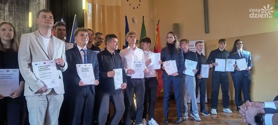 Uczniowie THM-u odebrali europassy Uczniowie THM-u odebrali europassy