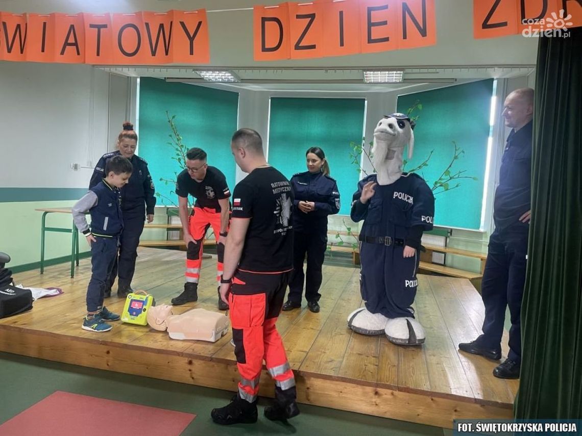 Uczniowie z Daleszyc uczyli się pierwszej pomocy Uczniowie z Daleszyc uczyli się pierwszej pomocy