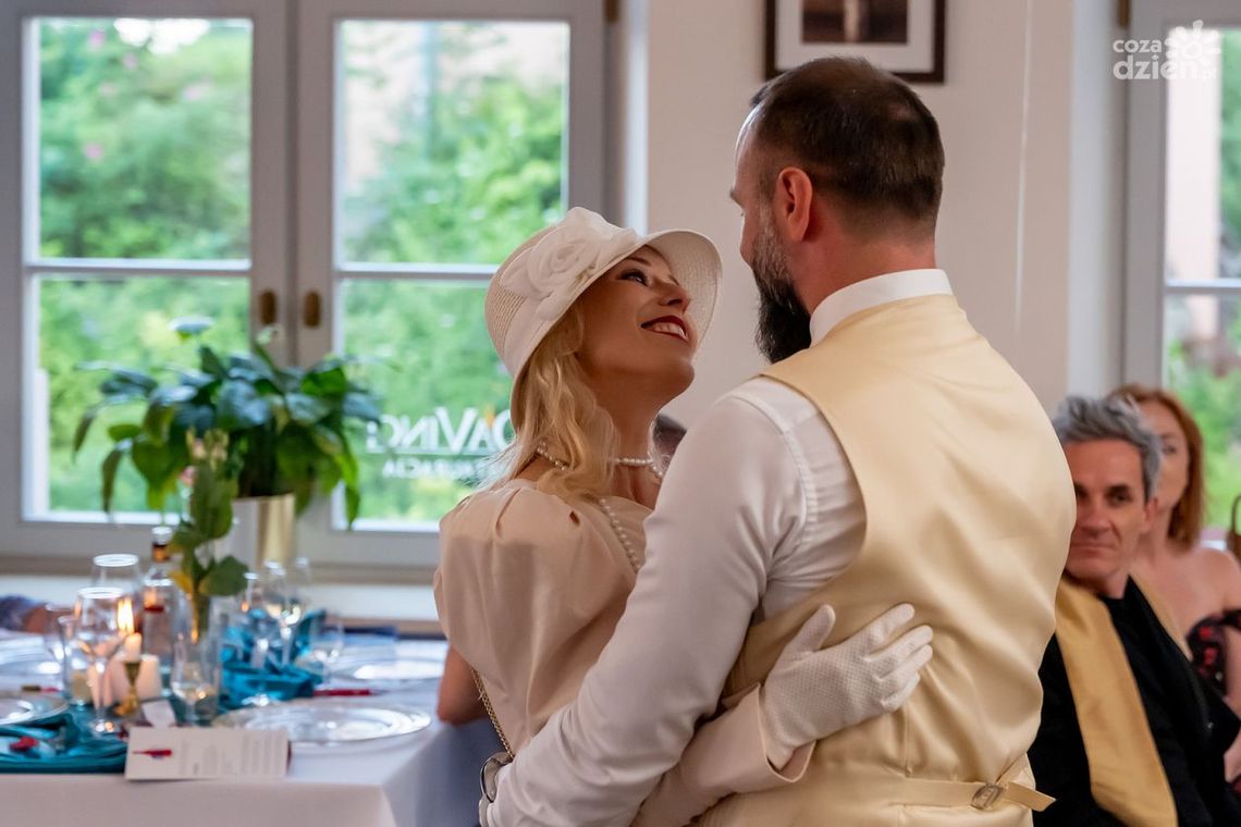 Uczta z dreszczykiem Uczta z dreszczykiem