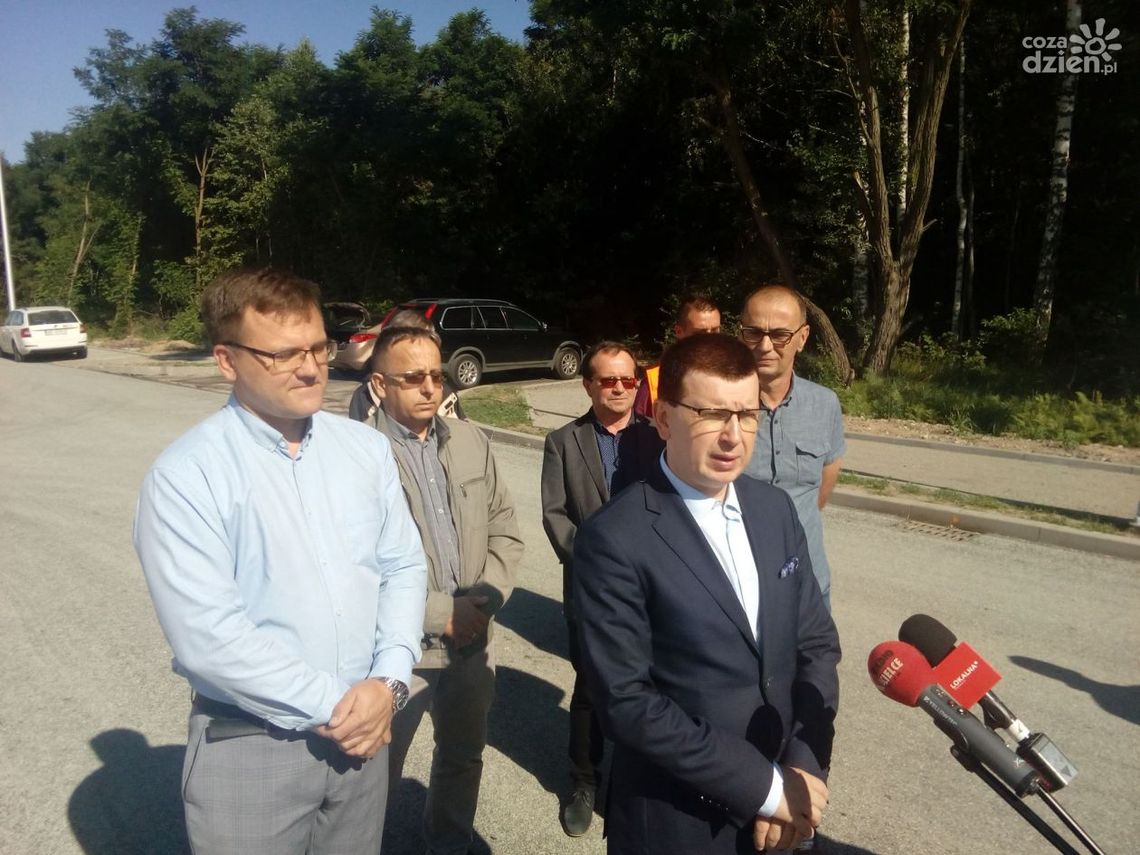 Ulica Miodowa na Gutwinie pięknieje w oczach Ulica Miodowa na Gutwinie pięknieje w oczach