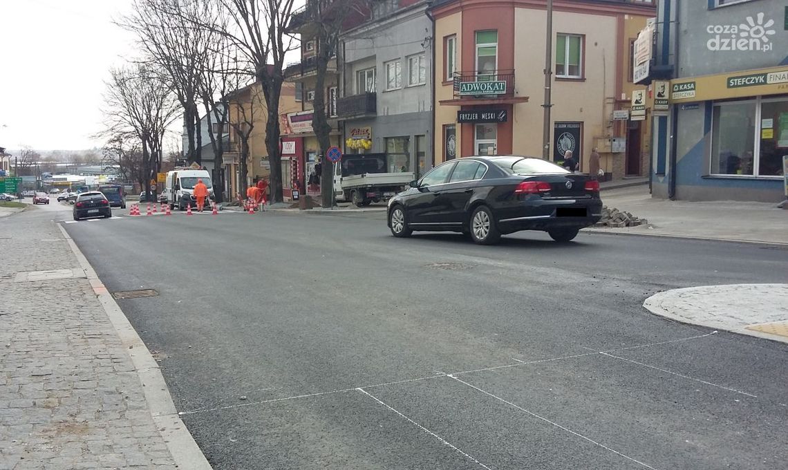 Ulica Okólna w Ostrowcu Świętokrzyskim w nowej odsłonie Ulica Okólna w Ostrowcu Świętokrzyskim w nowej odsłonie