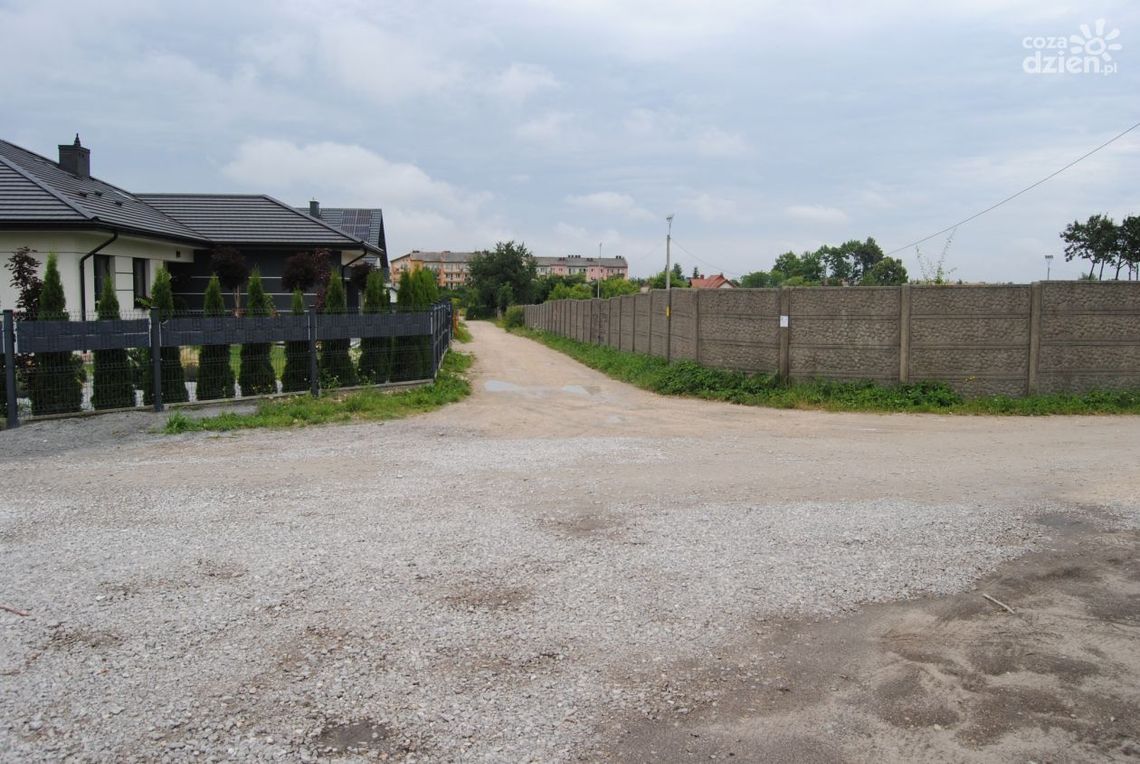 Ulica sportowa we Włoszczowie zostanie wyremontowana Ulica sportowa we Włoszczowie zostanie wyremontowana
