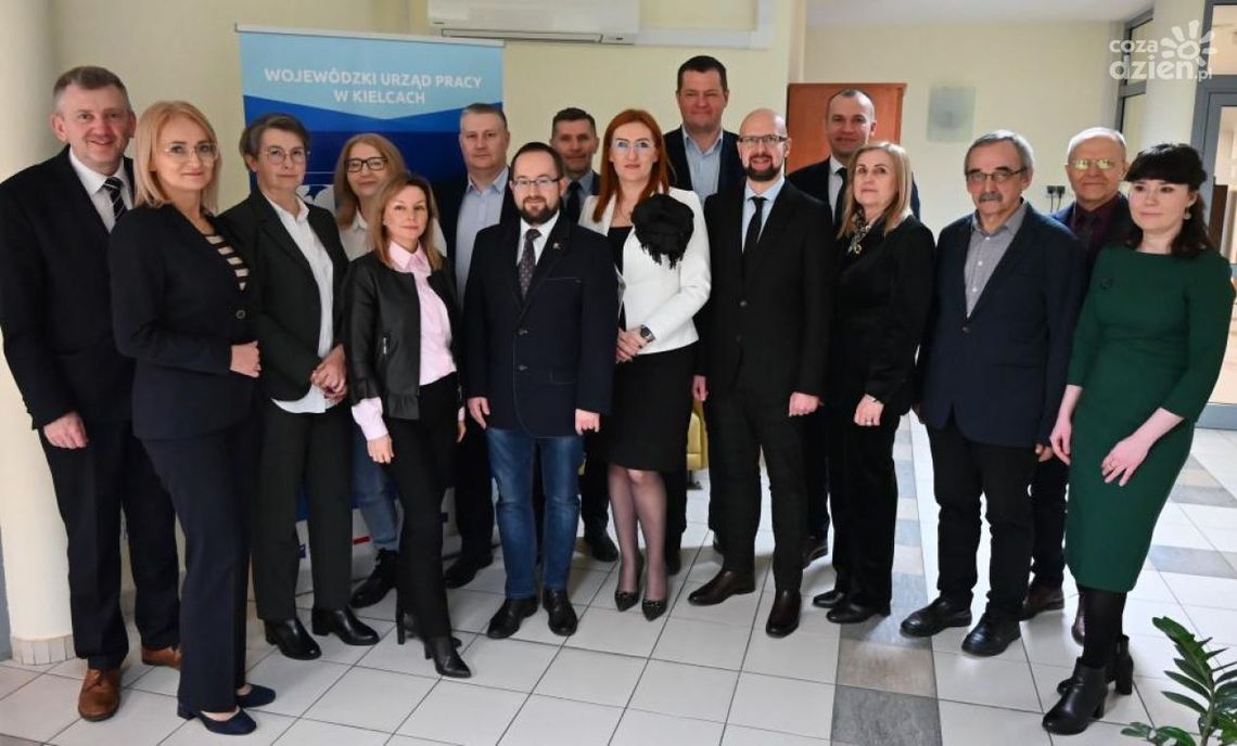  Umowy na aktywizację osób bezrobotnych podpisane