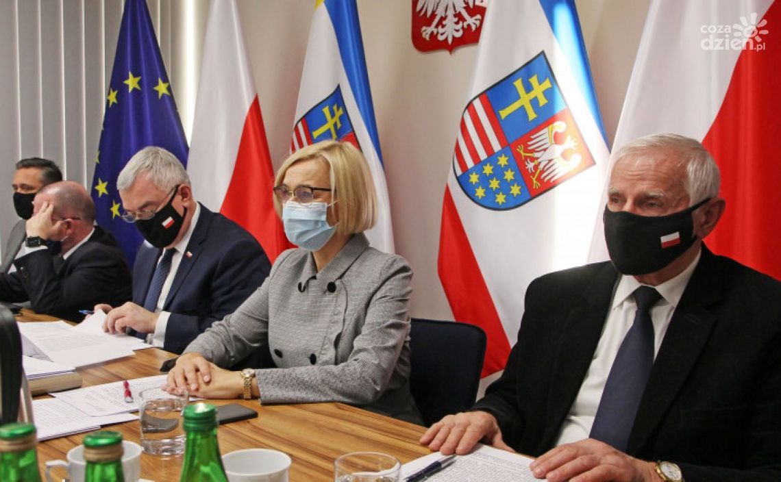 Unijne miliony na wsparcie rodzin i seniorów