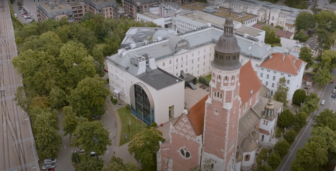 Uniwersytet Ignatianum na Świętokrzyskich Targach Edukacyjnych w Busku-Zdroju Uniwersytet Ignatianum na Świętokrzyskich Targach Edukacyjnych w Busku-Zdroju