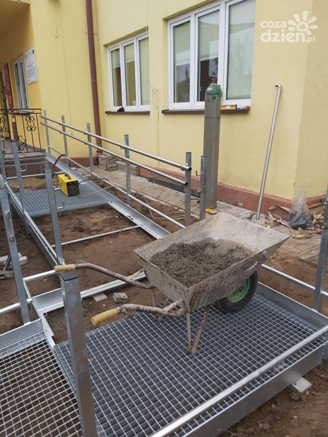 Urząd Miasta i Gminy w Ćmielowie bardziej przyjazny osobom niepełnosprawnym Urząd Miasta i Gminy w Ćmielowie bardziej przyjazny osobom niepełnosprawnym