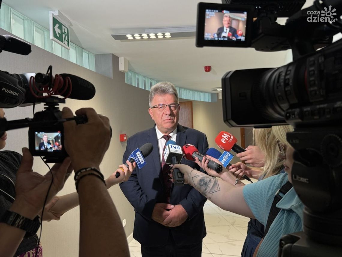 Urząd Wojewódzki dofinansuje naprawę infrastruktury po zniszczeniach burzowych Urząd Wojewódzki dofinansuje naprawę infrastruktury po zniszczeniach burzowych