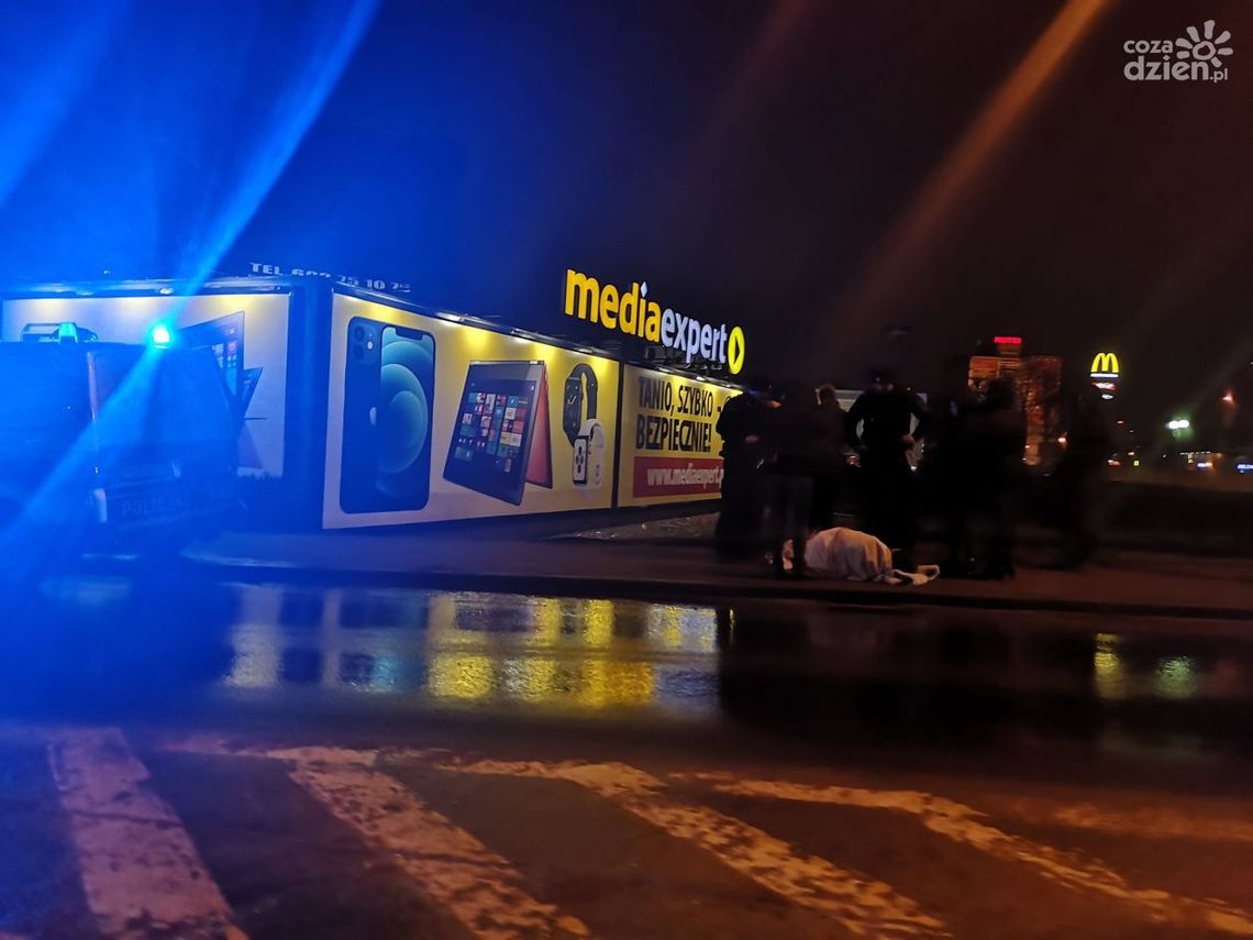 W asyście policji oczekiwał na pomoc W asyście policji oczekiwał na pomoc