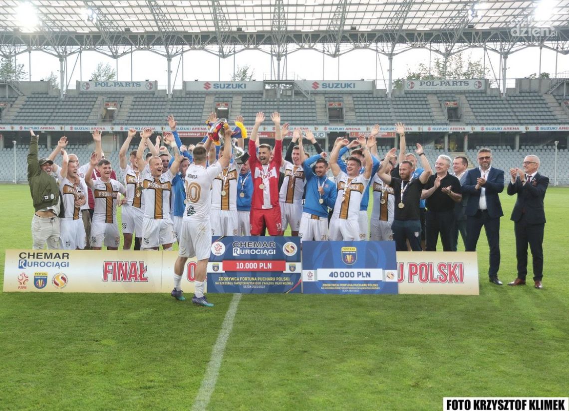 W finale okręgowego Pucharu Polski bez niespodzianki. ŁKS Probudex Łagów lepszy od Granatu Skarżysko. W finale okręgowego Pucharu Polski bez niespodzianki. ŁKS Probudex Łagów lepszy od Granatu Skarżysko.